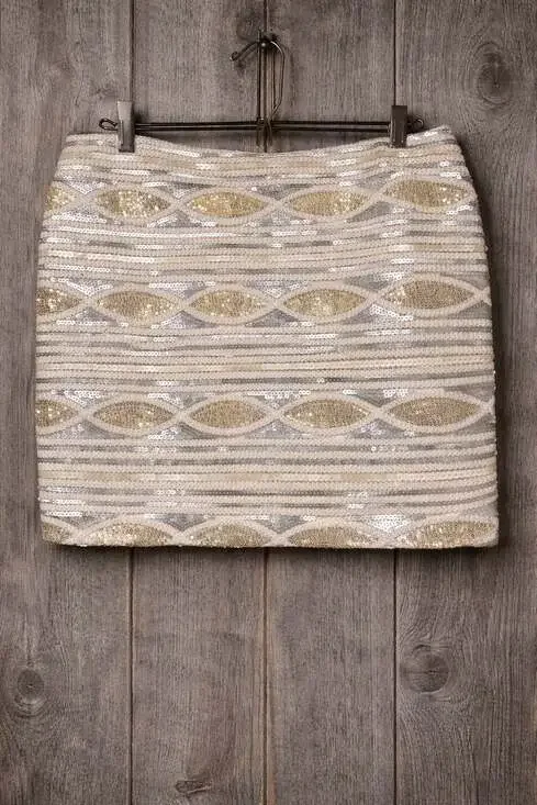 A'GACI Beaded and Sequined Geometric Mini Skirt in Gold and Silver - Picture 2 of 4